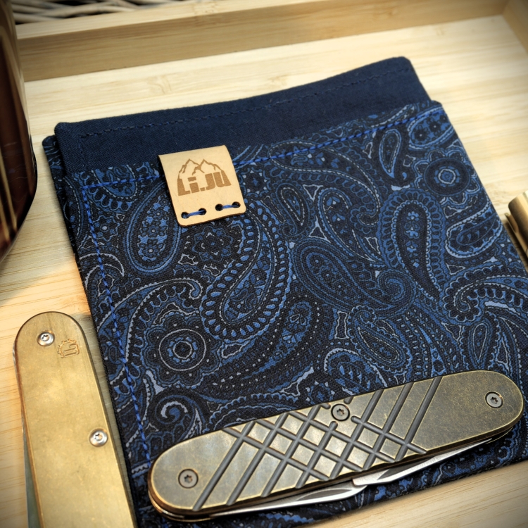 Li.JU Hank, PAISLEY BLAU